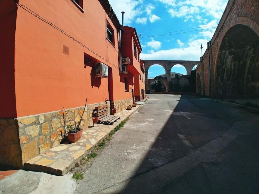 Апартаменты El Vinilo. Aparcamiento Exterior Gratuito Теруэль Экстерьер фото