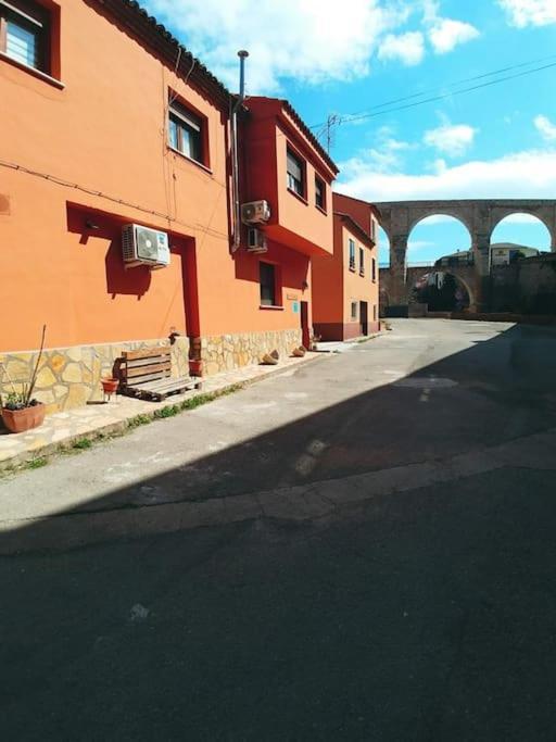 Апартаменты El Vinilo. Aparcamiento Exterior Gratuito Теруэль Экстерьер фото